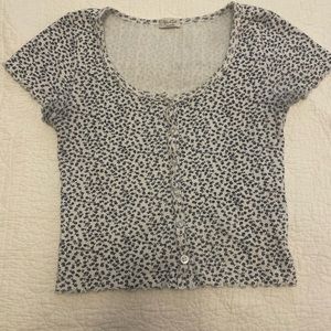 Brandy melville flower buttonup